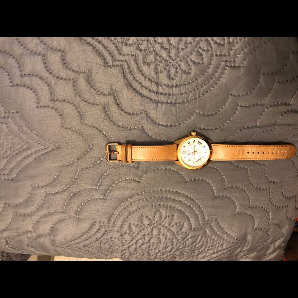 Fossil Watch - Picture 4 of 4